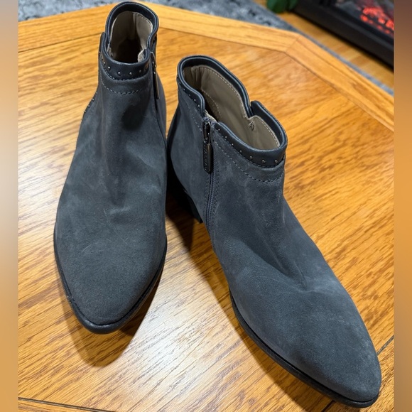 Italeau Mirlanda Studded Boots - Picture 6 of 10